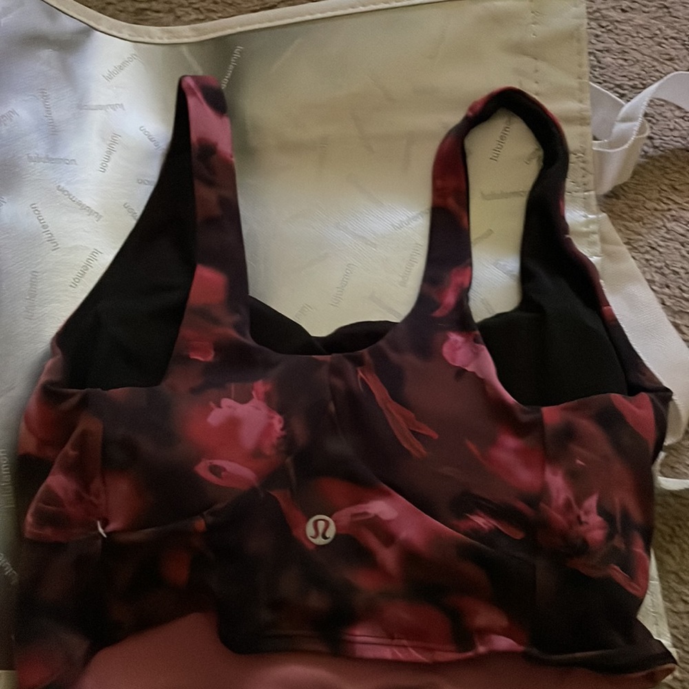 Lululemon align sports bra! - Picture 2 of 4